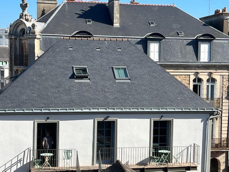 Au Coeur De Vannes - Vue Sur Les Remparts - 2 Ch Buitenkant foto